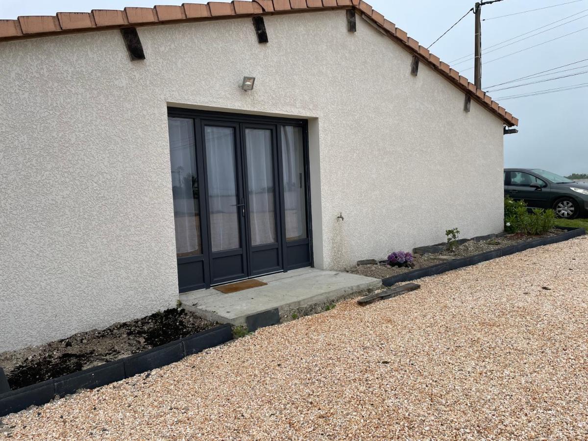 Petite Maison En Pleine Campagne Labastide-Gabausse Экстерьер фото